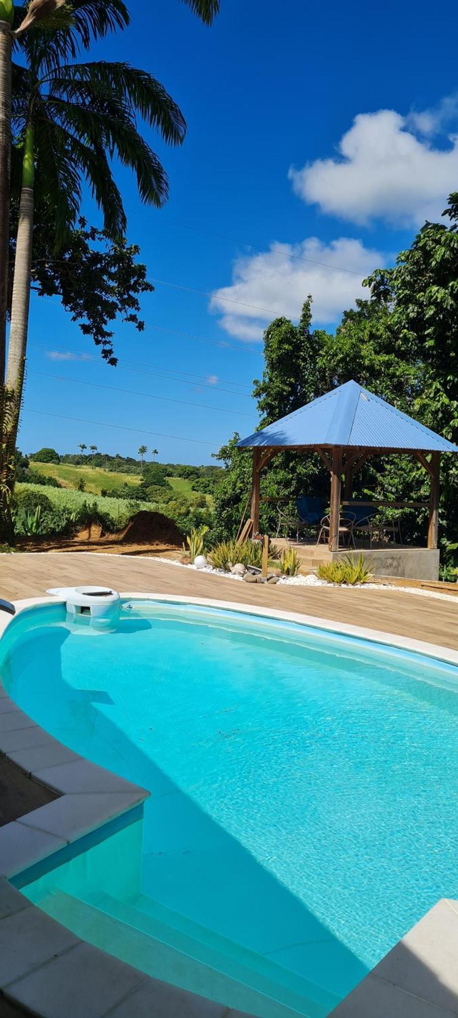 סנט-רוז Gite Kaz A Topaze, Piscine, Jardin Tropical מראה חיצוני תמונה