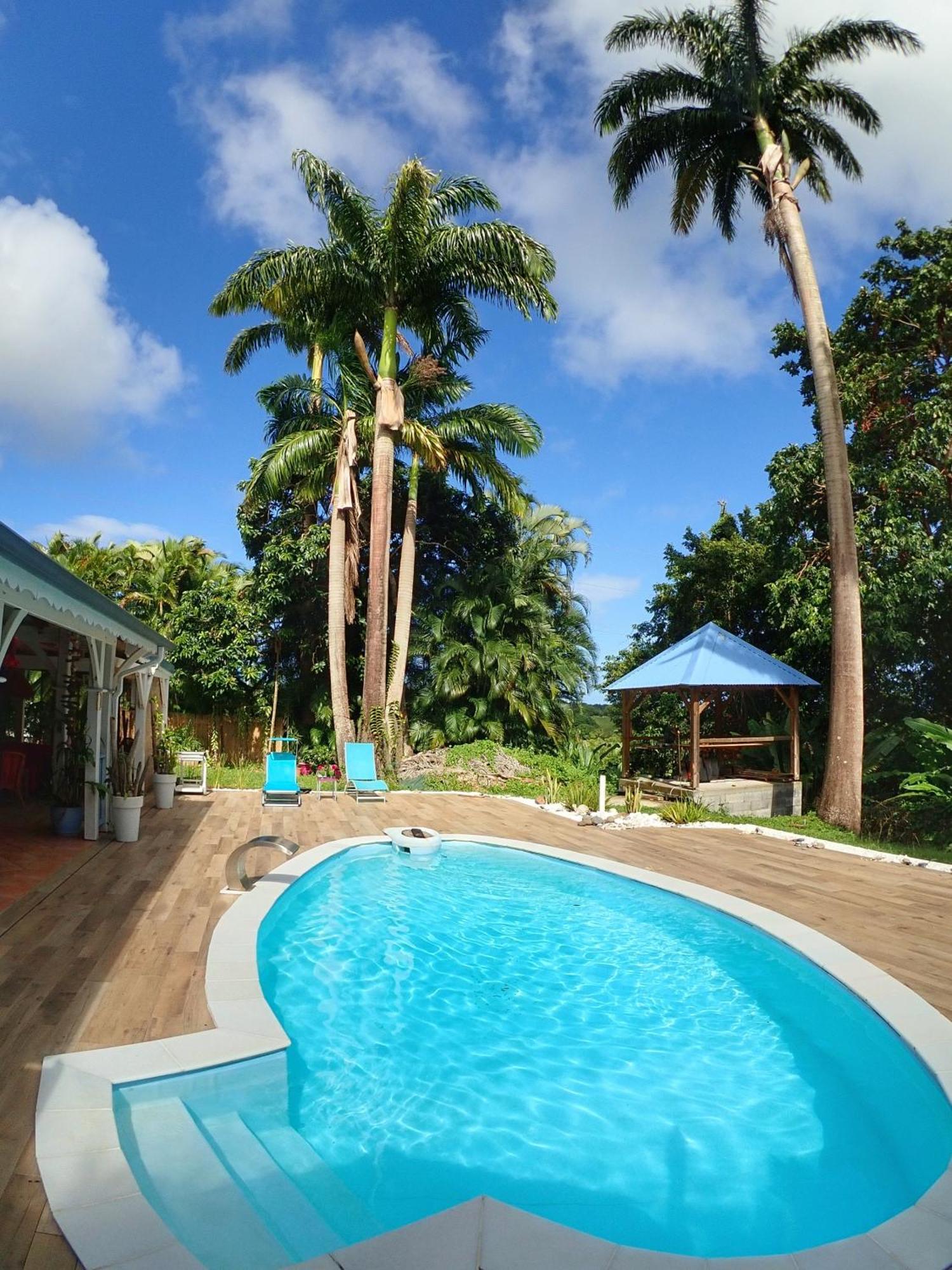סנט-רוז Gite Kaz A Topaze, Piscine, Jardin Tropical מראה חיצוני תמונה